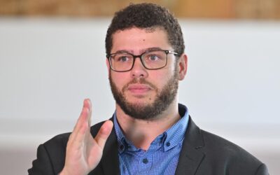 Senator to take leave from parliament during probe