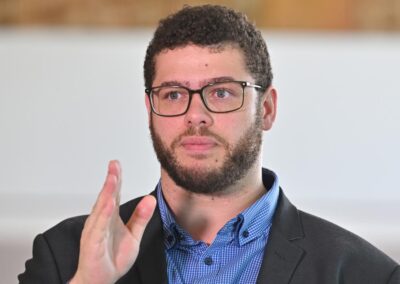 Senator to take leave from parliament during probe