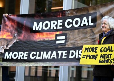‘Mining state’: resources flex fights One Nation surge